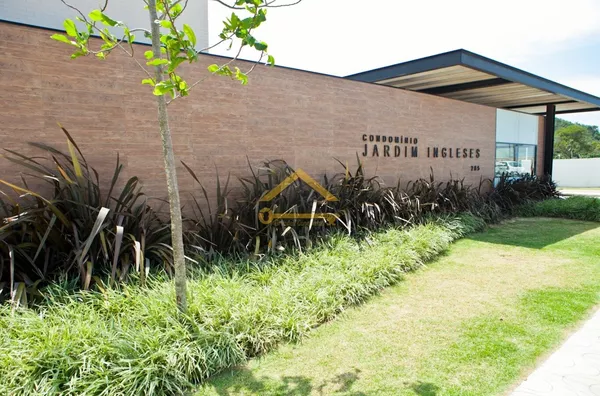 Terreno a Venda no Condomínio no Jardim Ingleses