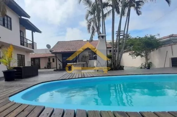 Casa + Apartamentos + Edicula na Praia do Moçambique em Florianópolis