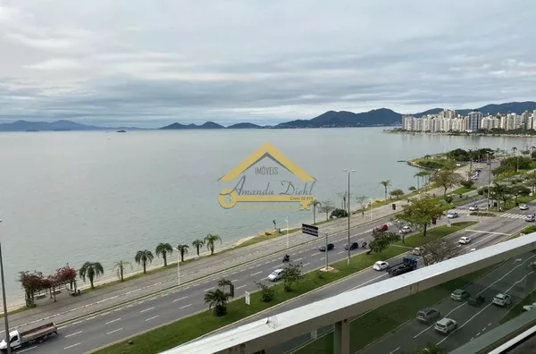 Apartamento a Venda no Centro de Florianópolis