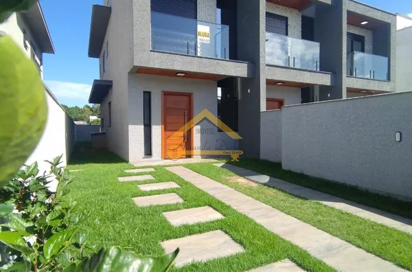 Sobrado para Aluguel Anual, 3 quartos, Rio Vermelho, Florianópolis