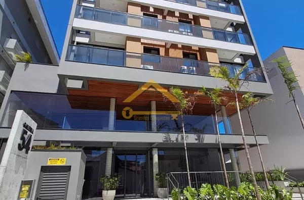 Apartamento no Centrinho e próximo ao mar na Praia dos Ingleses