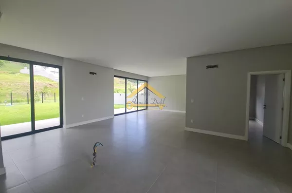 Casa a Venda em Condomínio Jardim Ingleses,  Ingleses, Florianópolis