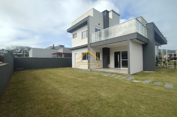 Casa em Condomínio Fechado a Venda no Rio Vermelho 