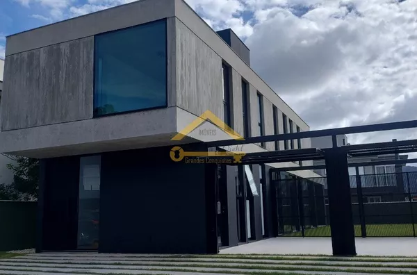 Casa 4 dormitórios a Venda em Condominio, Rio Vermelho em Florianopolis