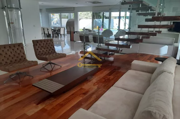 Casa a Venda Condomínio Premier em Jurere Internacional