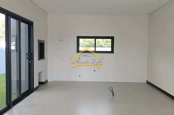 Casa a Venda em Condomínio no bairro Rio Vermelho