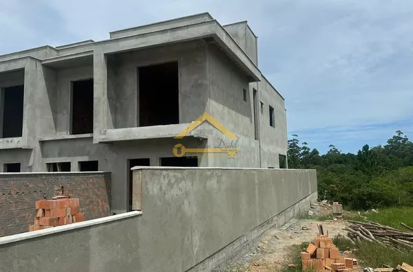 Sobrado 3 quartos a Venda Alameda Rio Vermelho em Florianopolis