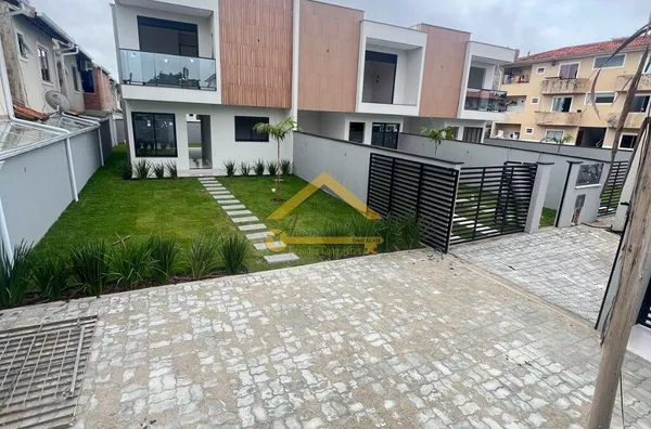 Sobrado 3 e 4 Quartos a Venda na Praia dos Ingleses