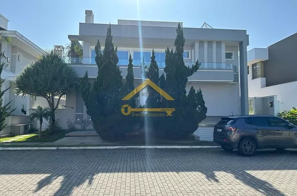 Casa a Venda Condomínio Premier em Jurere Internacional