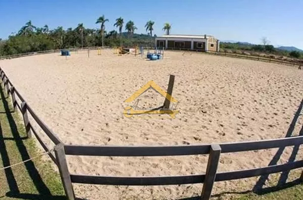 Terreno a Venda em Condomínio na Vargem Pequena
