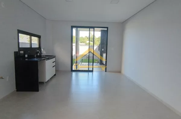 Sobrado para Aluguel Anual, 3 quartos, Rio Vermelho, Florianópolis