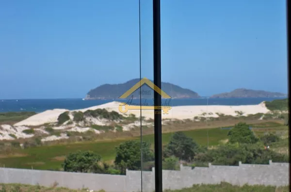 Casa a Venda na Praia do Santinho em Florianópolis