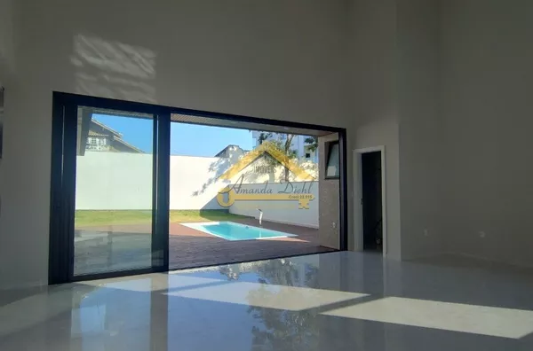 Casa em condomínio para venda, 3 quarto(s),  - Selecione - Bairro, Florianópolis