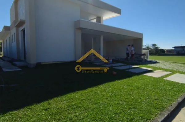 Casa térrea a Venda no Costão Golf