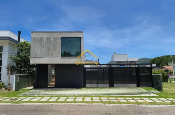 Casa 4 dormitórios a Venda em Condominio, Rio Vermelho em Florianopolis