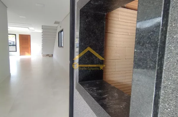 Casa 4 dormitórios a Venda no Jardim Rio Vermelho em Florianopolis