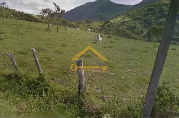  Área na Praia dos Ingleses a Venda 