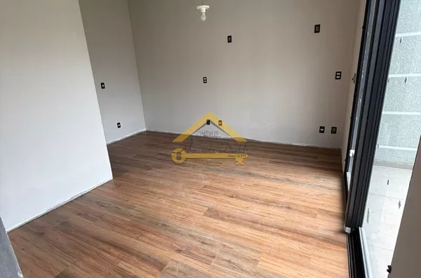 Sobrado a Venda 3 quarto(s),  Ingleses Do Rio Vermelho, Florianópolis