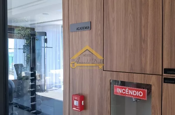 Apartamento no Centrinho e próximo ao mar na Praia dos Ingleses