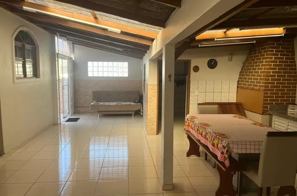 Casa 03 quartos e edícula para Venda no Centro de Palhoça