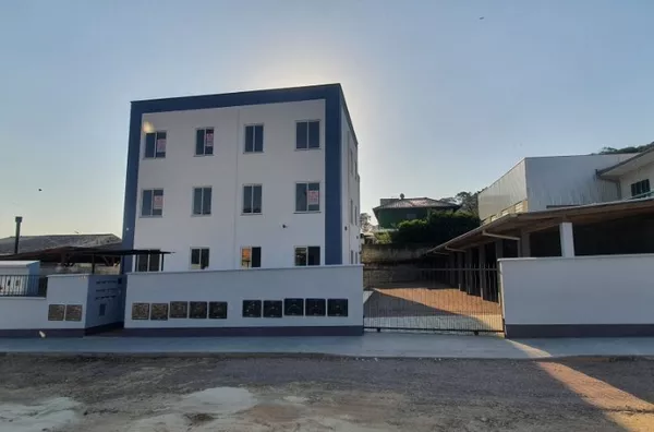 Apartamento para Alugar em Potecas