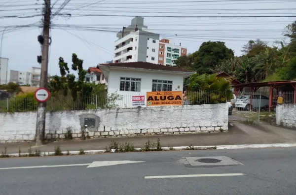 Casa para aluguel, 3 quarto(s),  Praia Comprida, São José