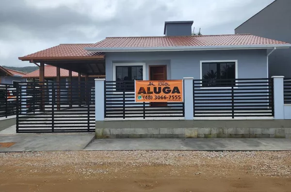 Casa para aluguel - 2 Domitorios - Bairro Ressacada - Garopaba