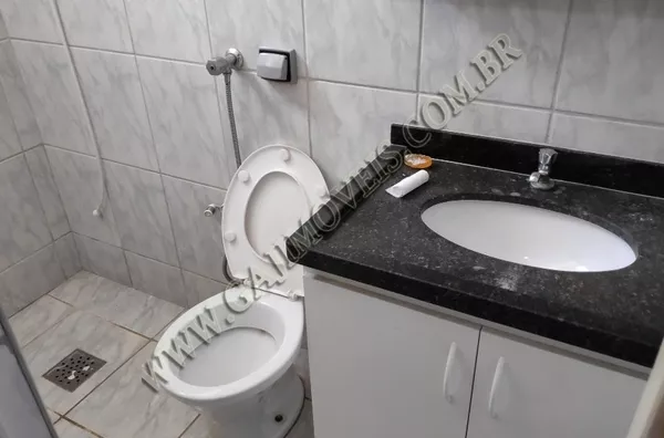 Casa comercial COM RENDA Jardim São Paulo.