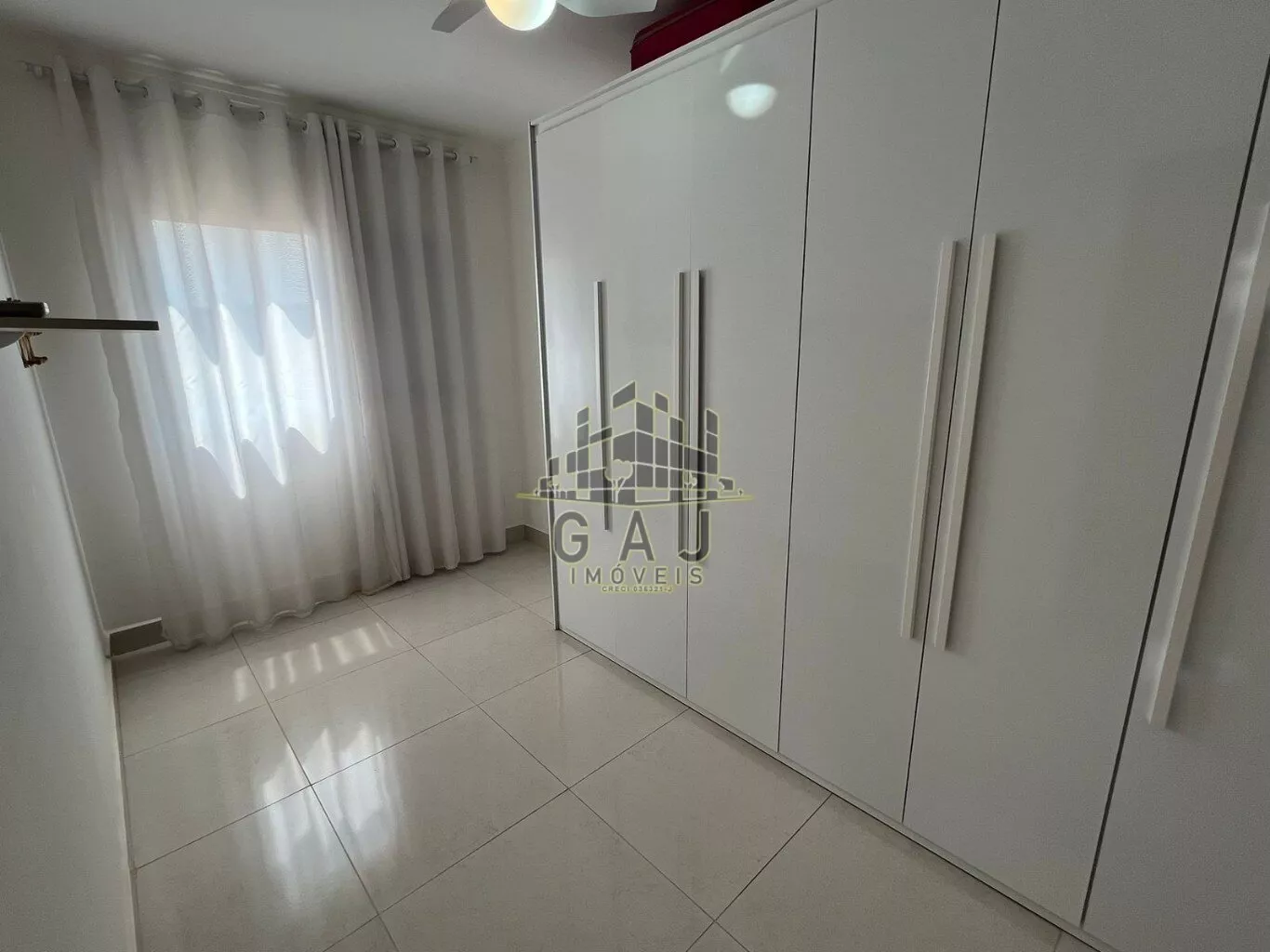 Apartamento à venda com 2 quartos, 65m² - Foto 7