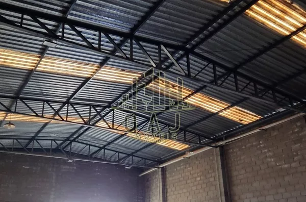 Salão comercial/industrial com renda e 300m² - São Luiz - Americana/SP