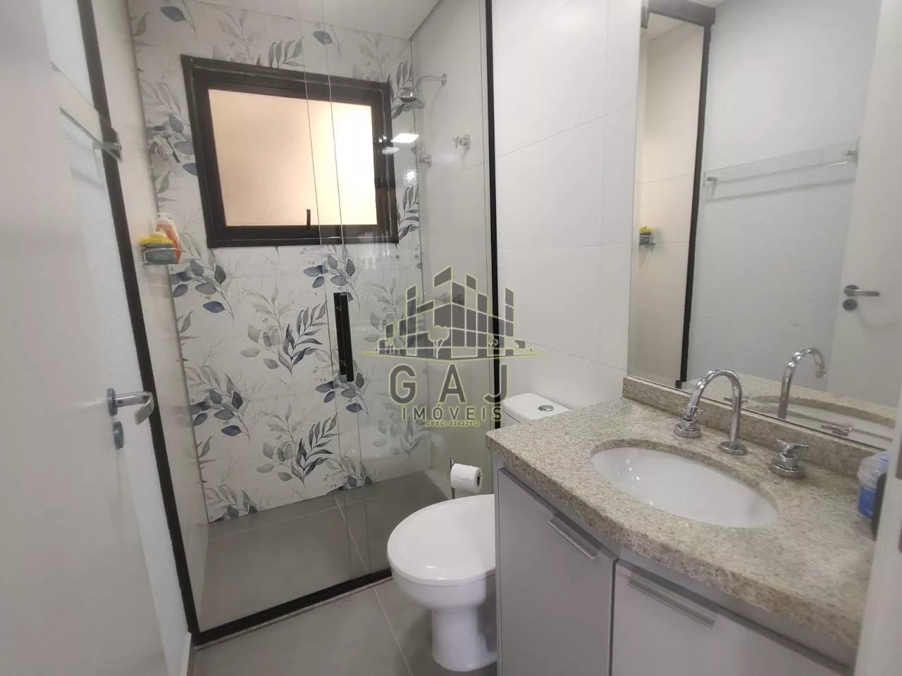 Apartamento à venda com 2 quartos, 70m² - Foto 9