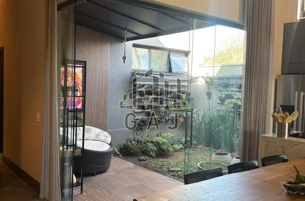 Casa em condomínio 185m² 3 dorms c/ 2 suites Jd Flores - SBO/SP