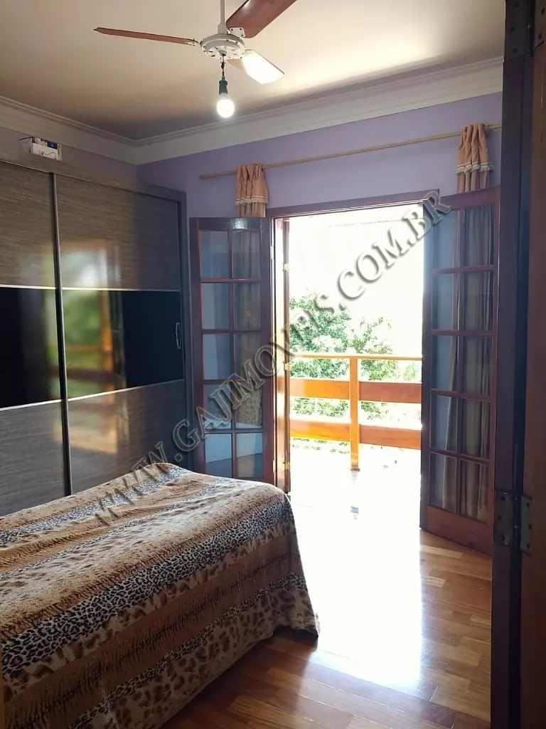 Casa à venda com 4 quartos, 300m² - Foto 19