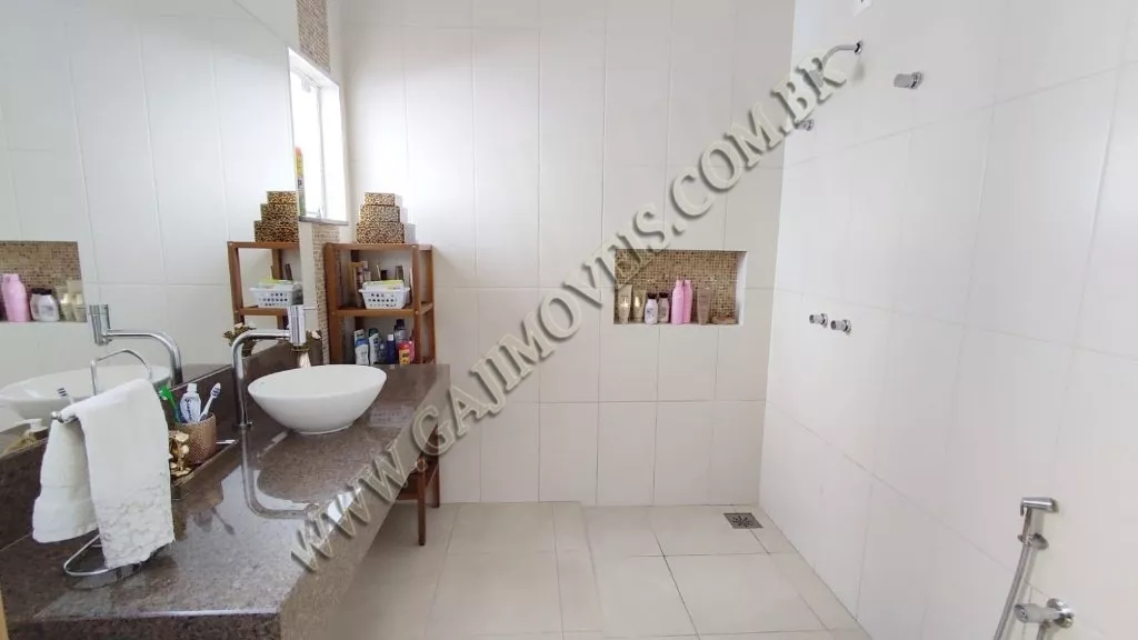 Casa de Condomínio à venda com 3 quartos, 243m² - Foto 14