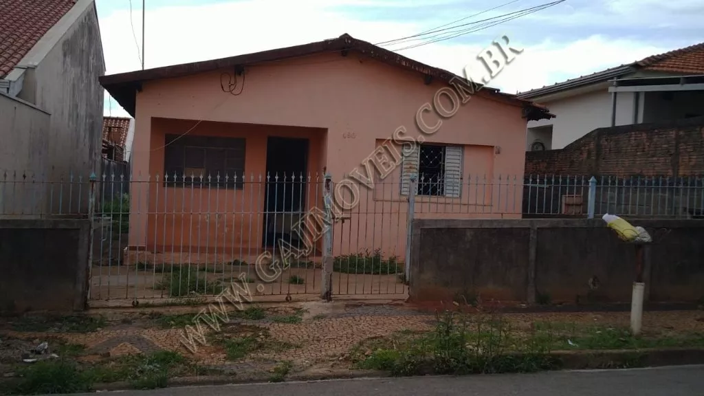 Casa à venda com 2 quartos, 83m² - Foto 1