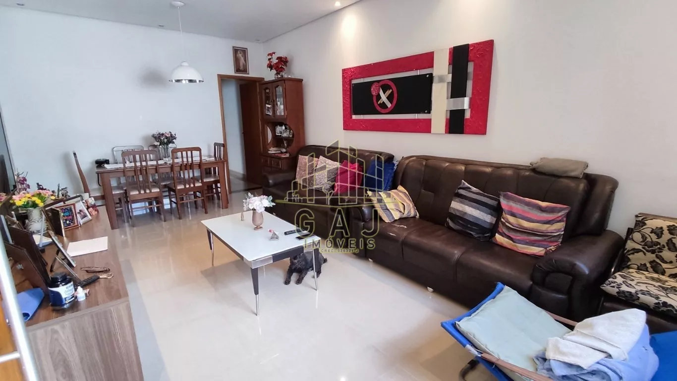 Casa à venda com 3 quartos, 98m² - Foto 2