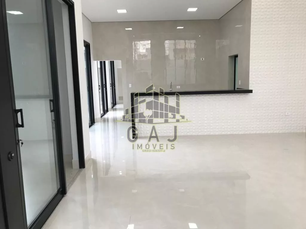 Casa à venda com 3 quartos, 220m² - Foto 8