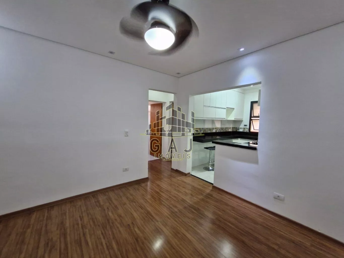 Apartamento à venda com 2 quartos, 56m² - Foto 5