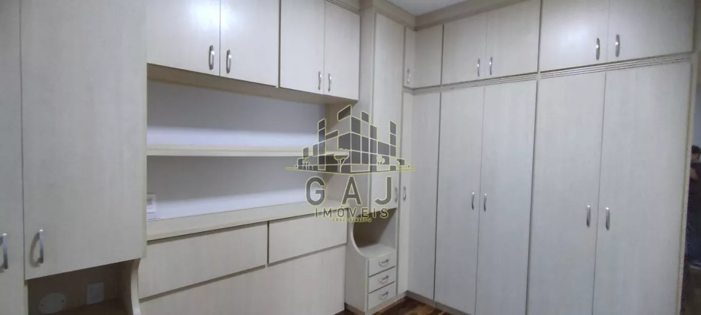 Casa à venda com 3 quartos, 224m² - Foto 7