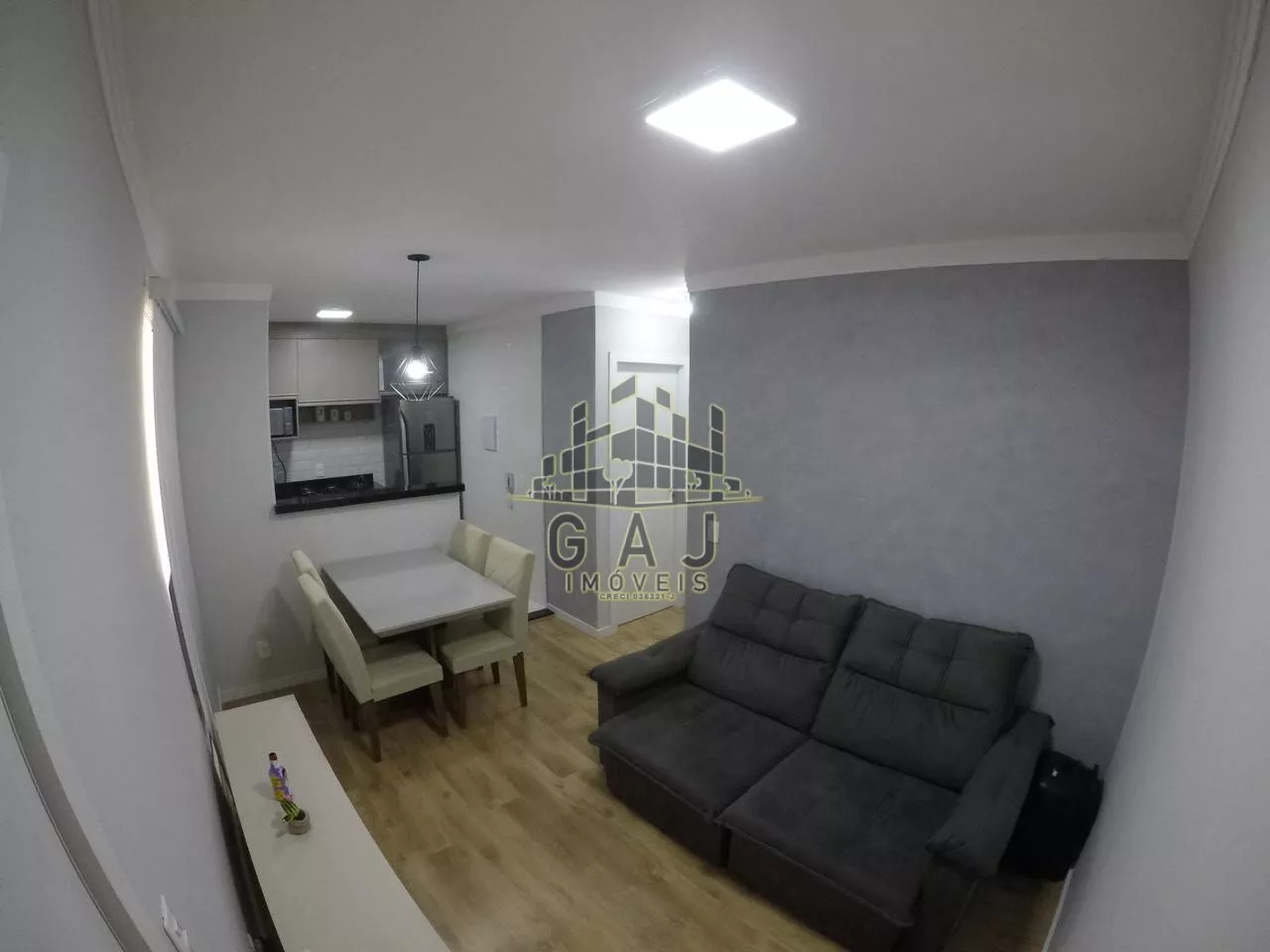 Apartamento à venda com 2 quartos, 42m² - Foto 2