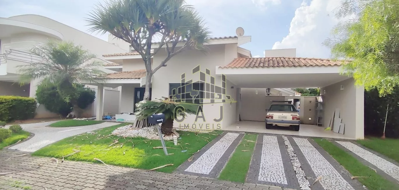 Casa de Condomínio para alugar com 3 quartos, 250m² - Foto 1