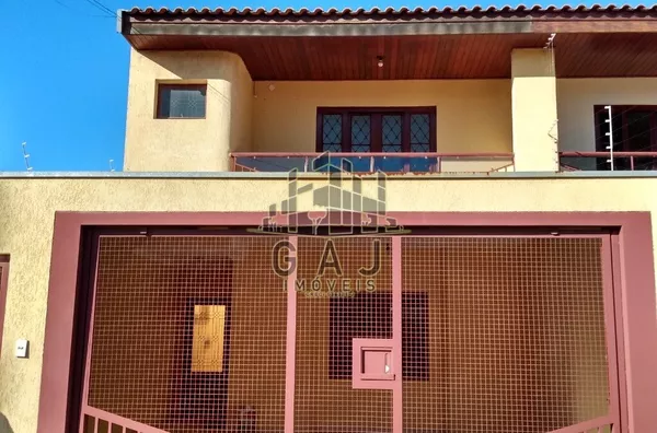 Sobrado amplo c/ 3 dorms c/ suíte no Jd Ns Sra Fátima - Americana/SP