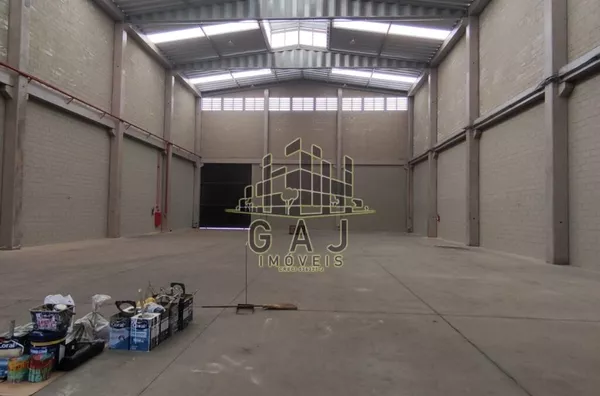 Salão industrial 884m² em condominio fechado - SBO/SP