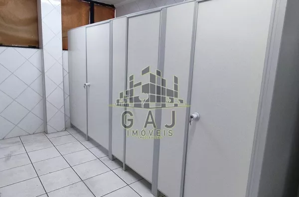 Salão industrial com 2040m² e 2 entradas - Distrito Industrial I - SBO/SP