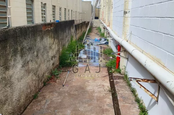 Salão Industrial 800m² com doca - Ind Abdo Najar - Americana/SP