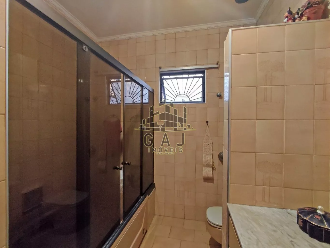 Casa à venda com 3 quartos, 211m² - Foto 12