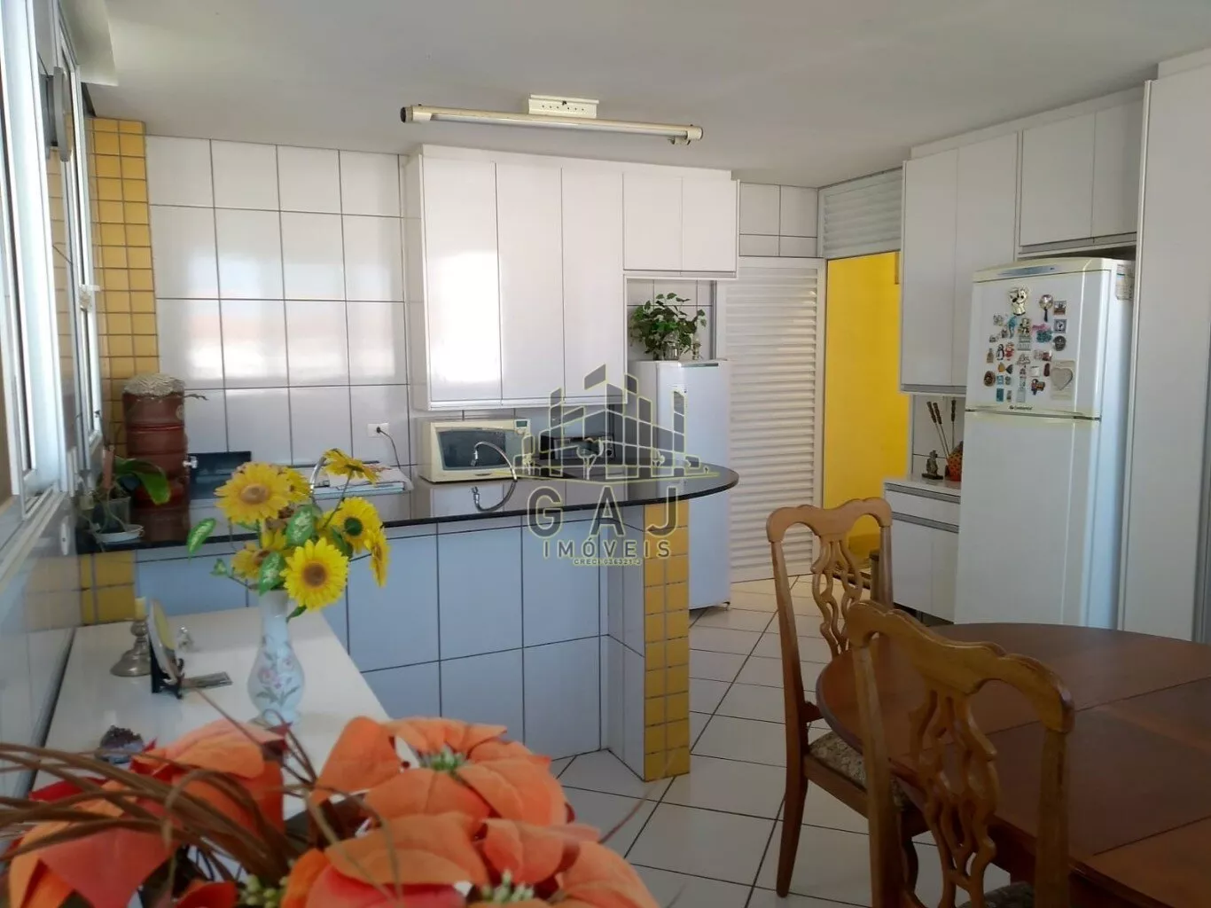 Casa à venda com 3 quartos, 240m² - Foto 6