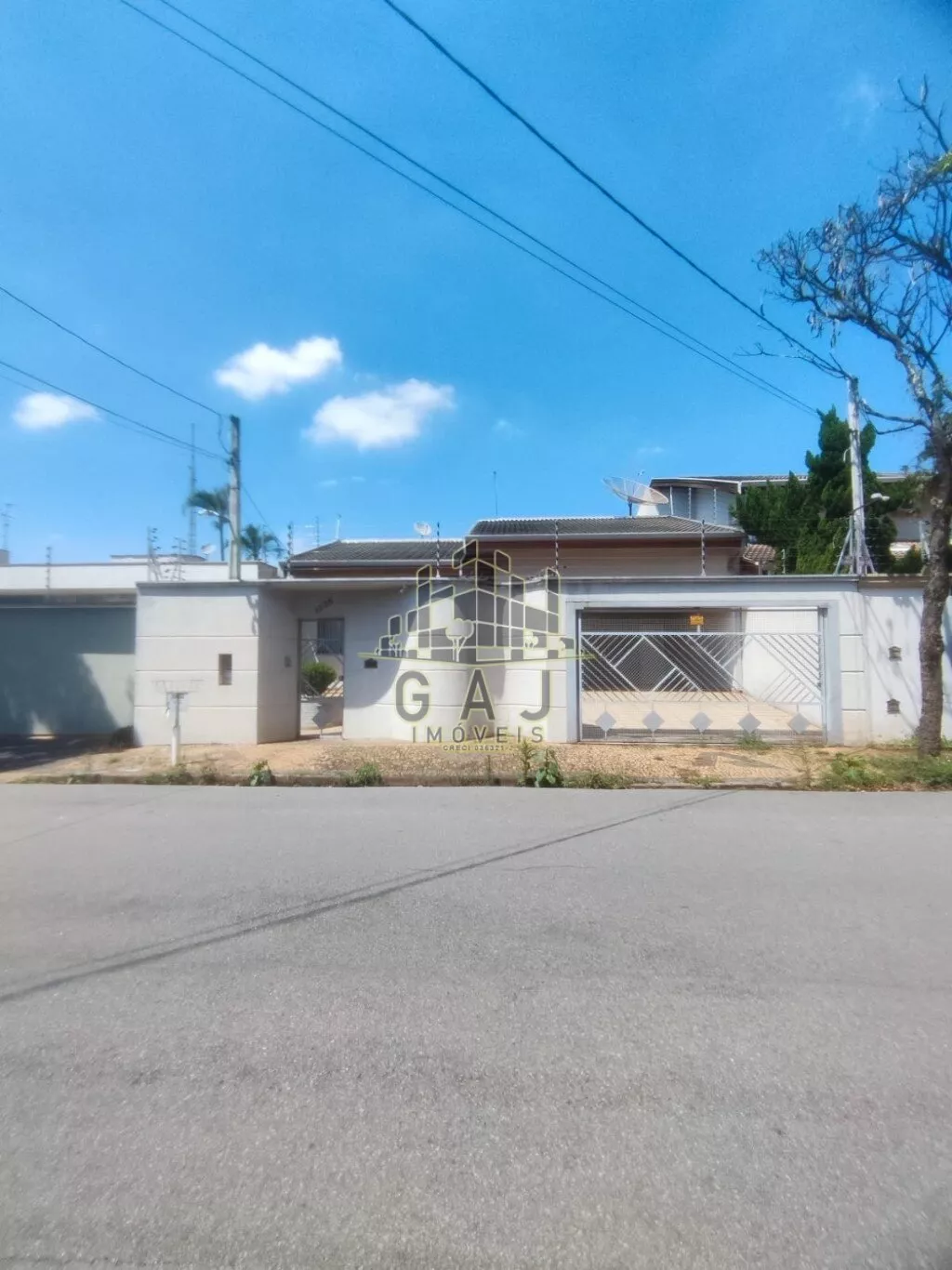 Casa, 3 quartos, 192 m² - Foto 1