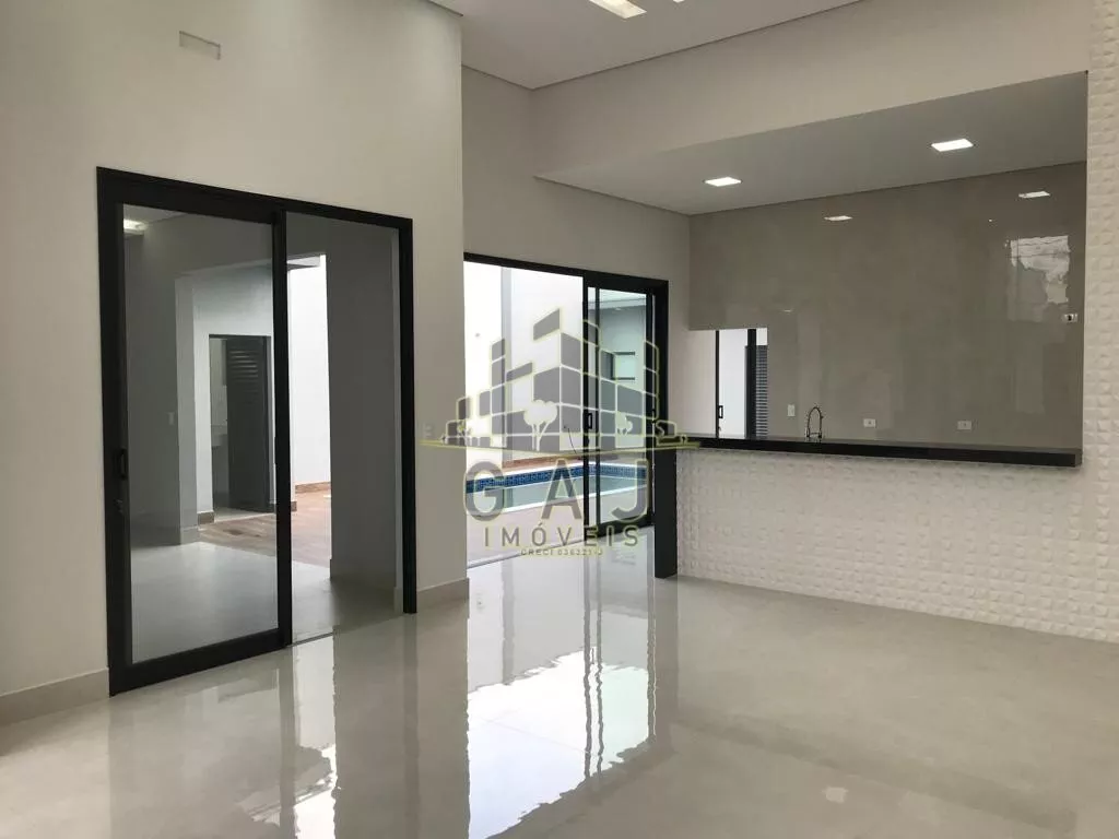 Casa à venda com 3 quartos, 220m² - Foto 5