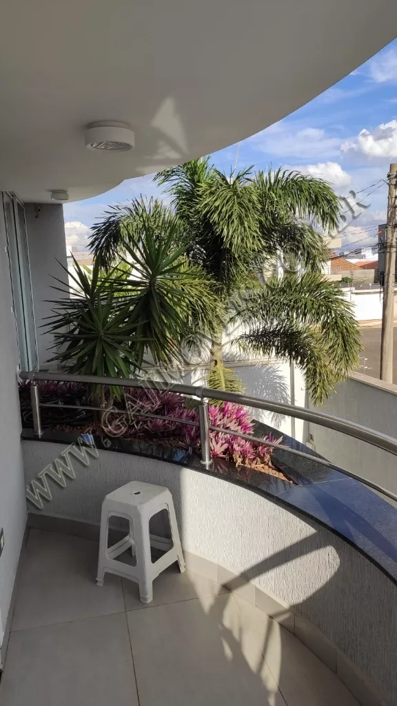 Casa à venda com 3 quartos, 270m² - Foto 10